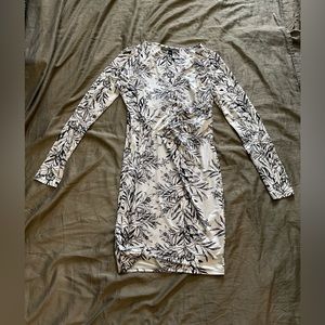 Guess dress white and black size M